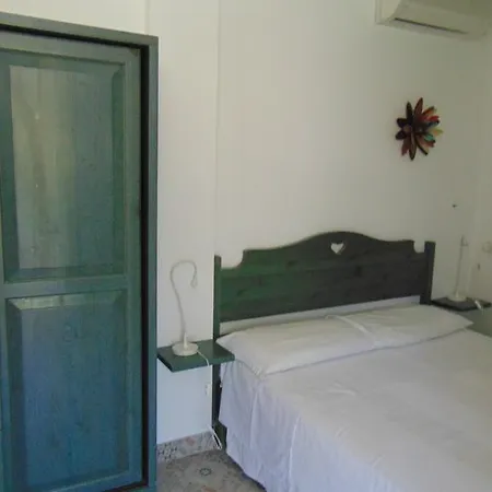 Dalla Nonna Bed & Breakfast *